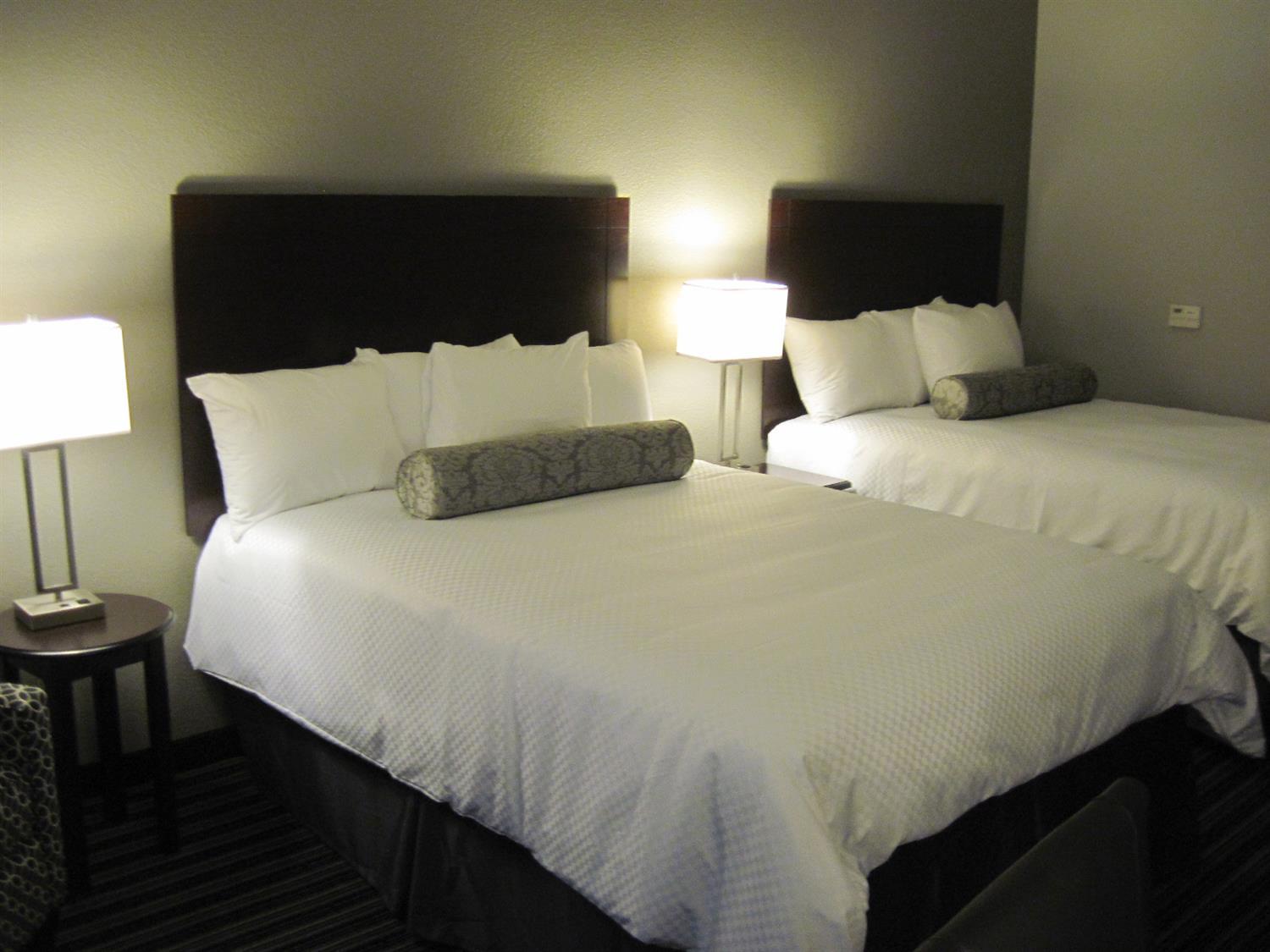 Best Western Plus Austin Airport Inn & Suites Экстерьер фото