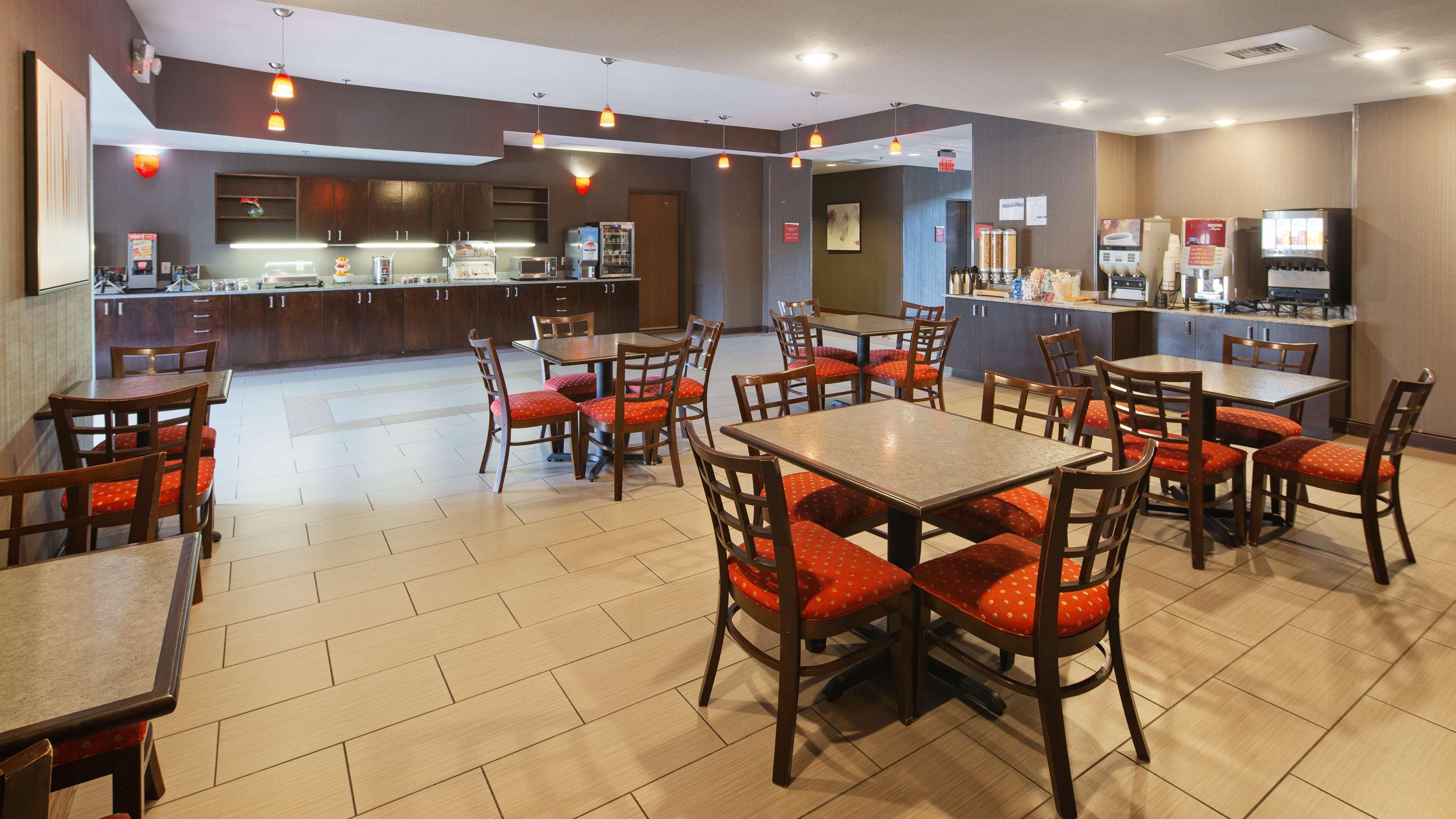 Best Western Plus Austin Airport Inn & Suites Экстерьер фото