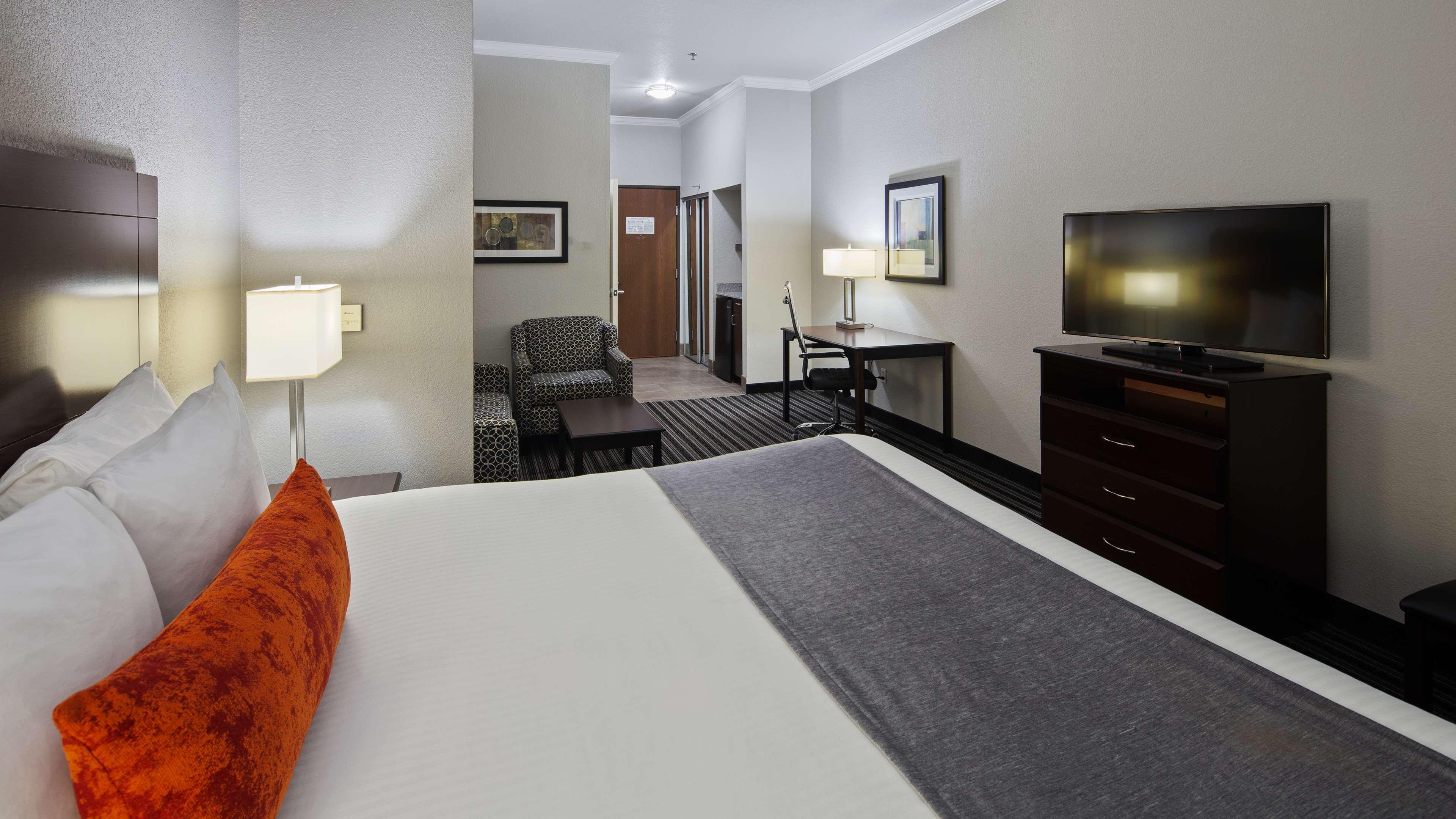 Best Western Plus Austin Airport Inn & Suites Экстерьер фото